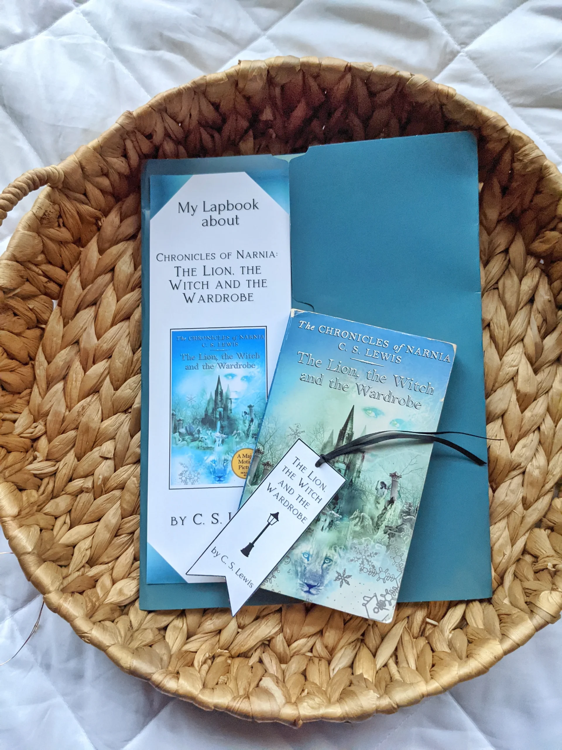 The Lion the Witch and the Wardrobe lapbook cover in basket